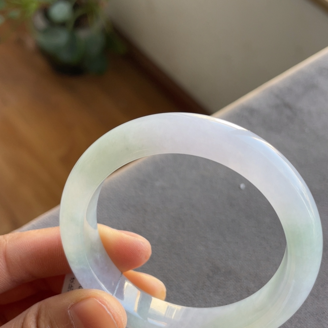 翡翠未镶嵌手镯冰春彩