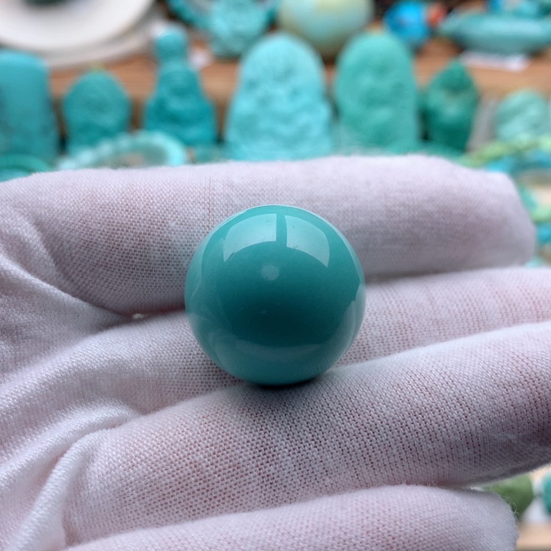 绿松石颈饰未镶嵌清**瓷