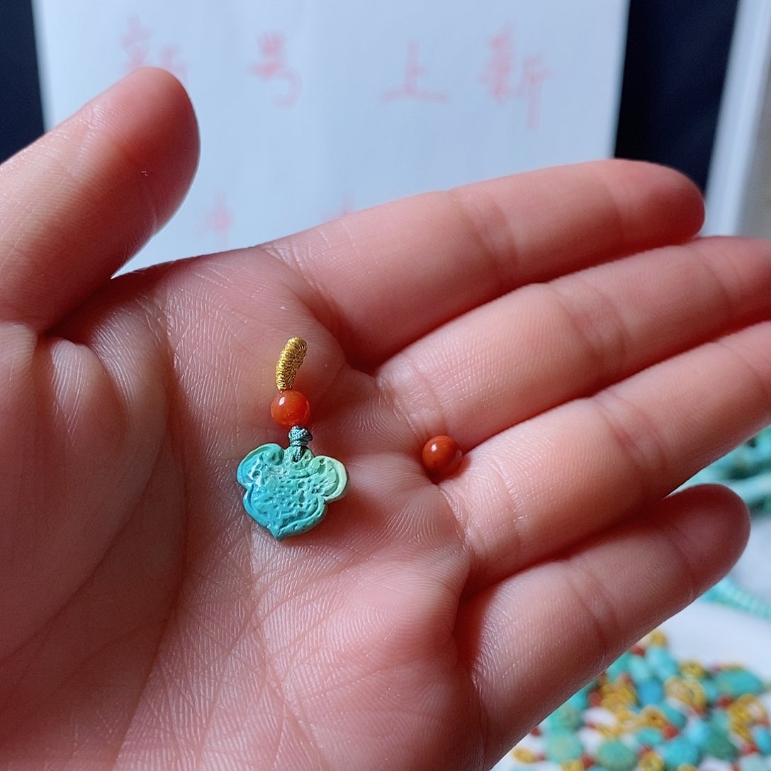 南红玛瑙颈饰未镶嵌