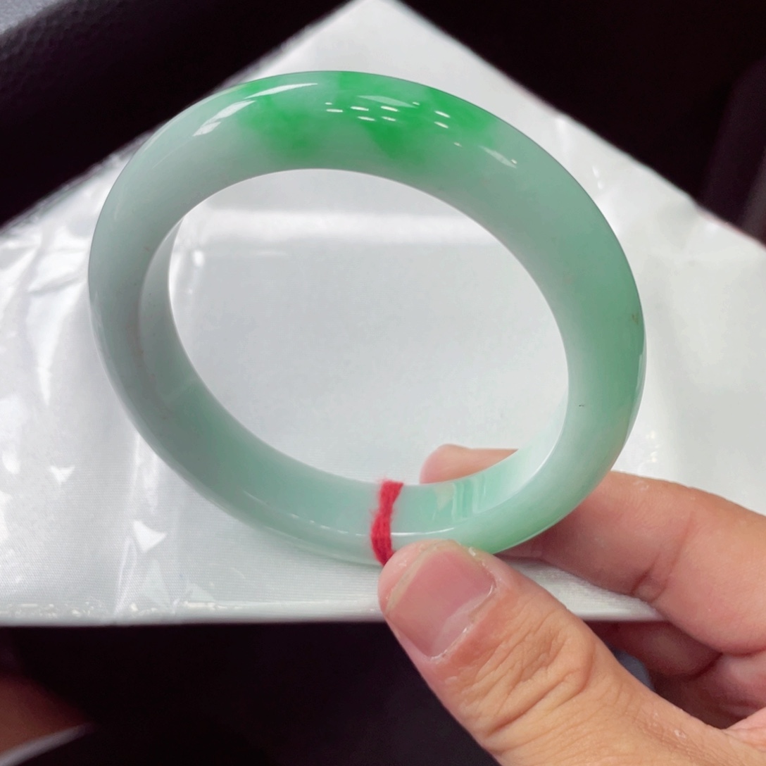 未镶嵌手镯翡翠翡翠