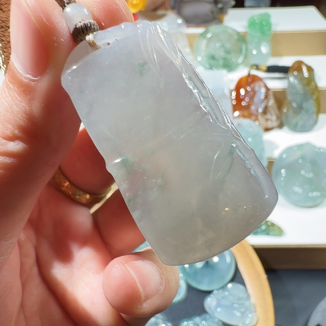 翡翠未镶嵌挂件竹节
