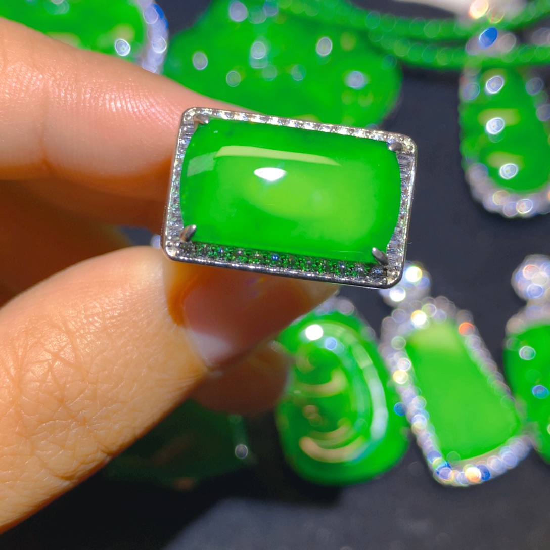 翡翠银S925镶嵌颈饰