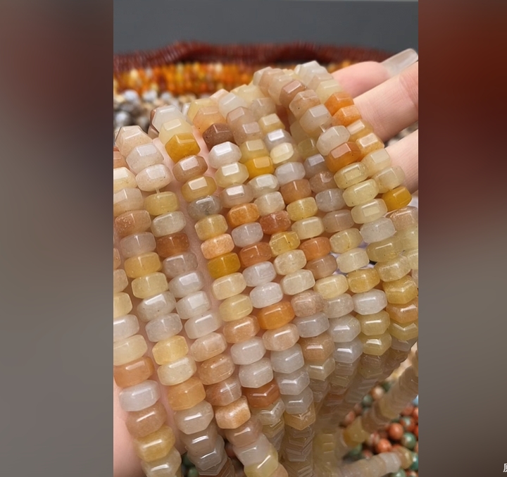 天然黄玉算珠六角切半成品一条