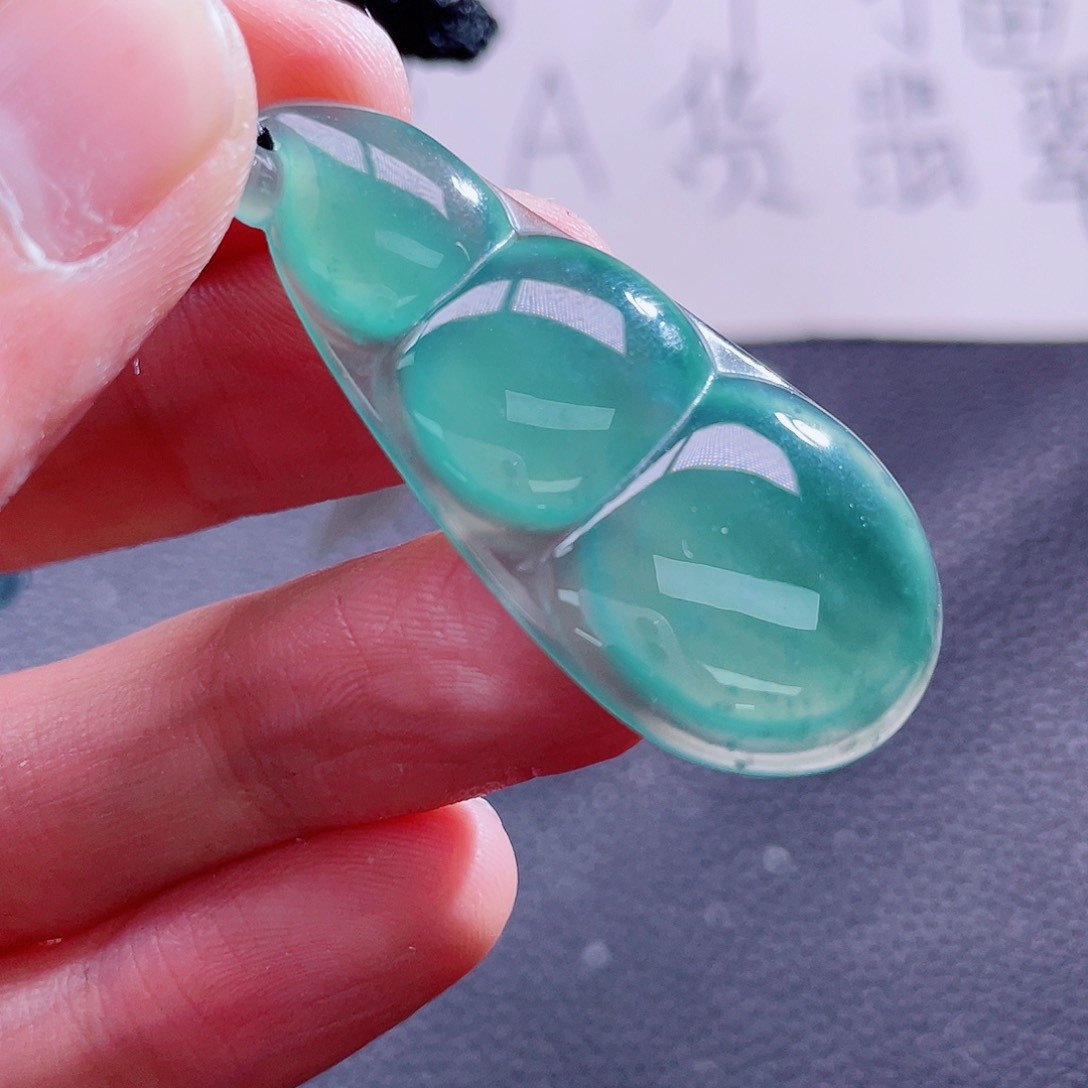 翡翠颈饰未镶嵌99999999