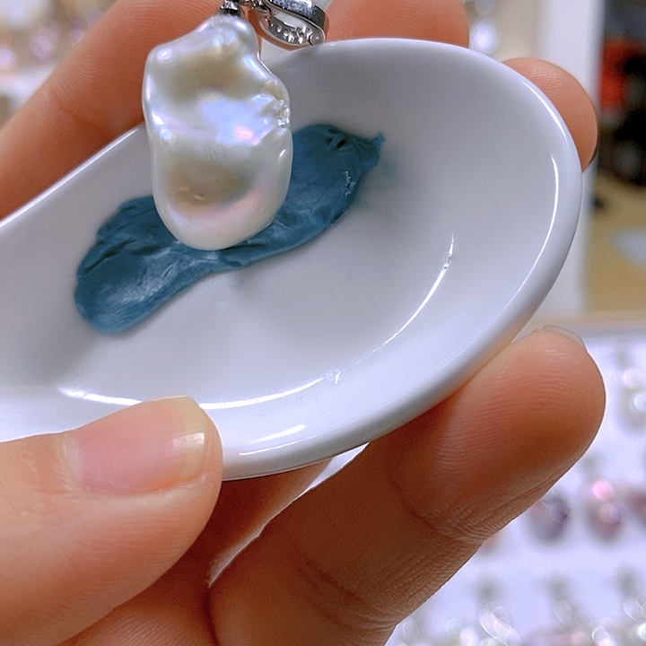 淡水珍珠颈饰合金