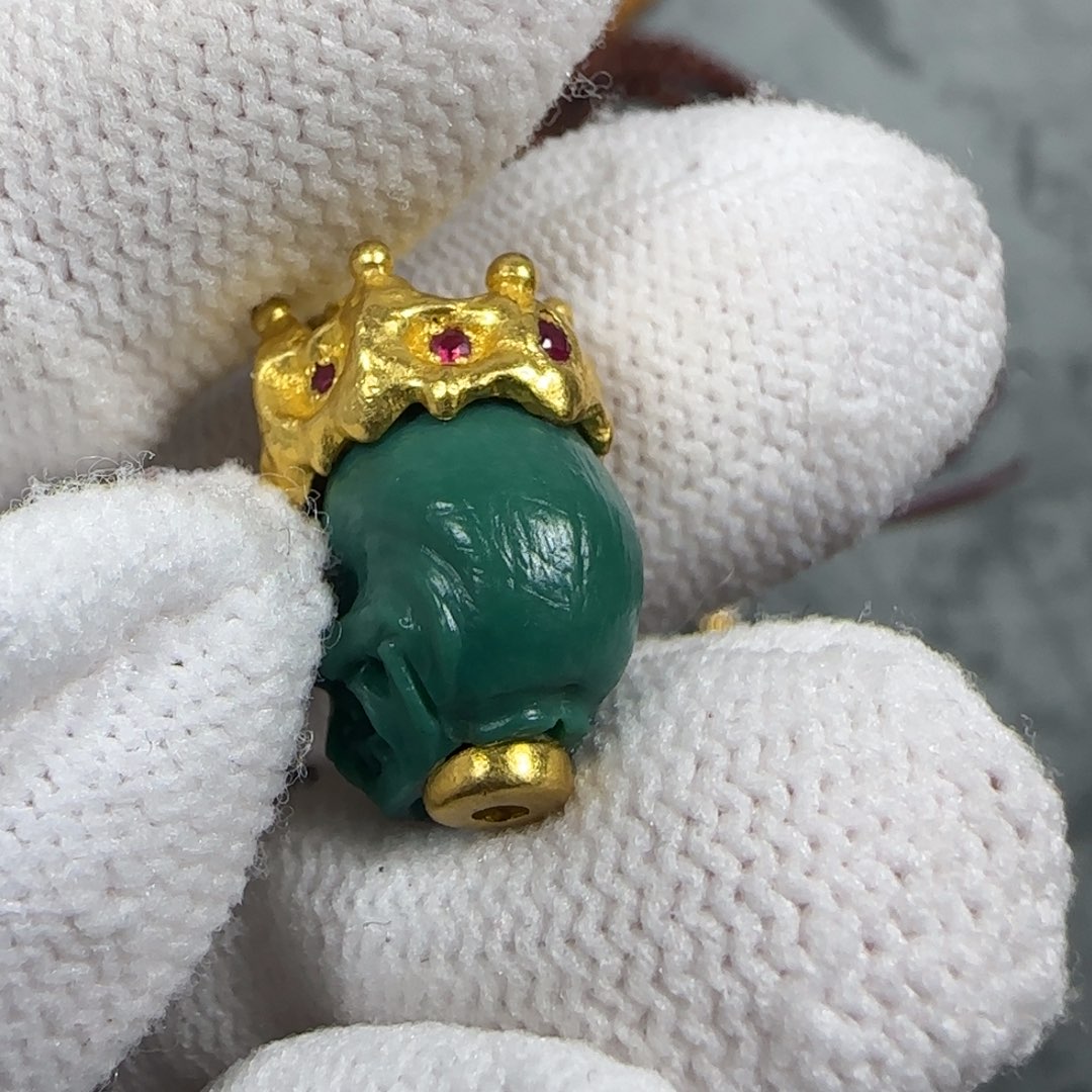 绿松石颈饰足金镶嵌吊坠绿松石