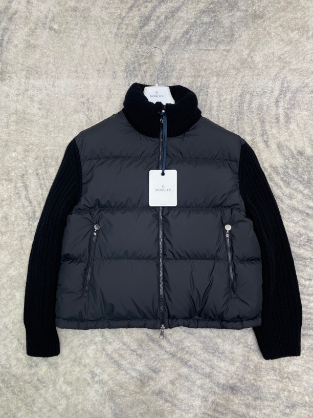 未使用 MONCLER L码CARDIGAN黑色针织拼接羽绒服-1444