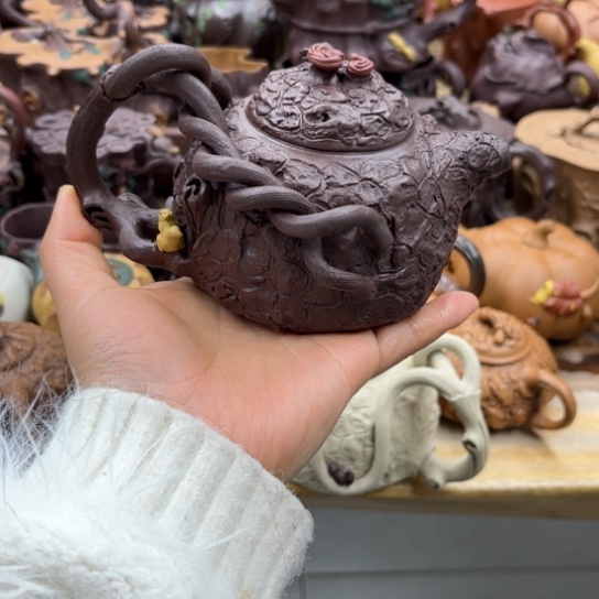 东***日紫砂茶壶紫砂茶具