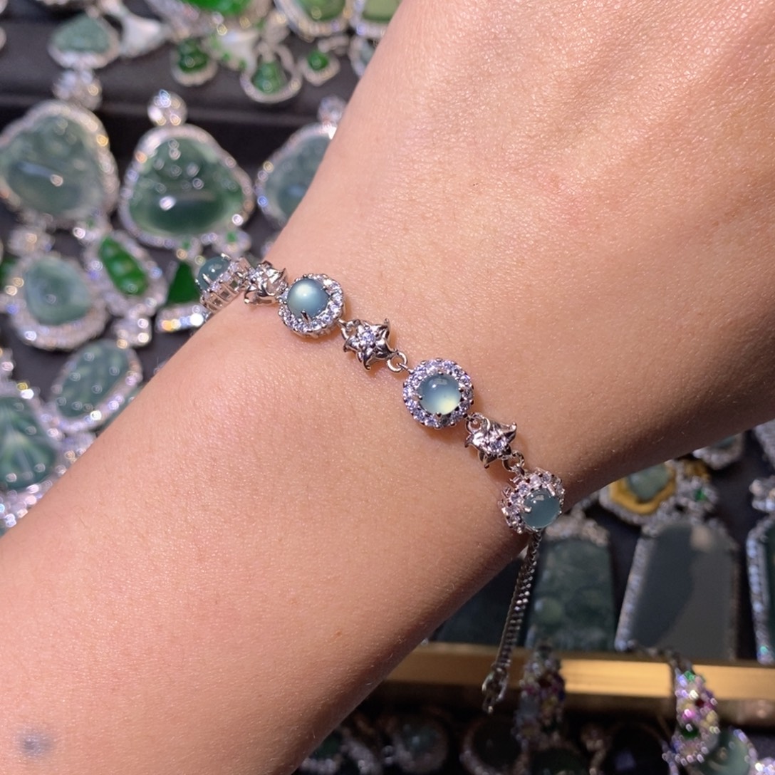 翡翠未镶嵌颈饰天然