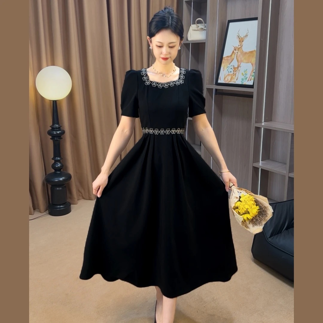 【思语定制】夏季新款立体花朵显瘦气质赫本小黑裙 RS2374-1