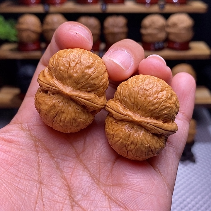 文玩核桃吊坠小金印元宝6