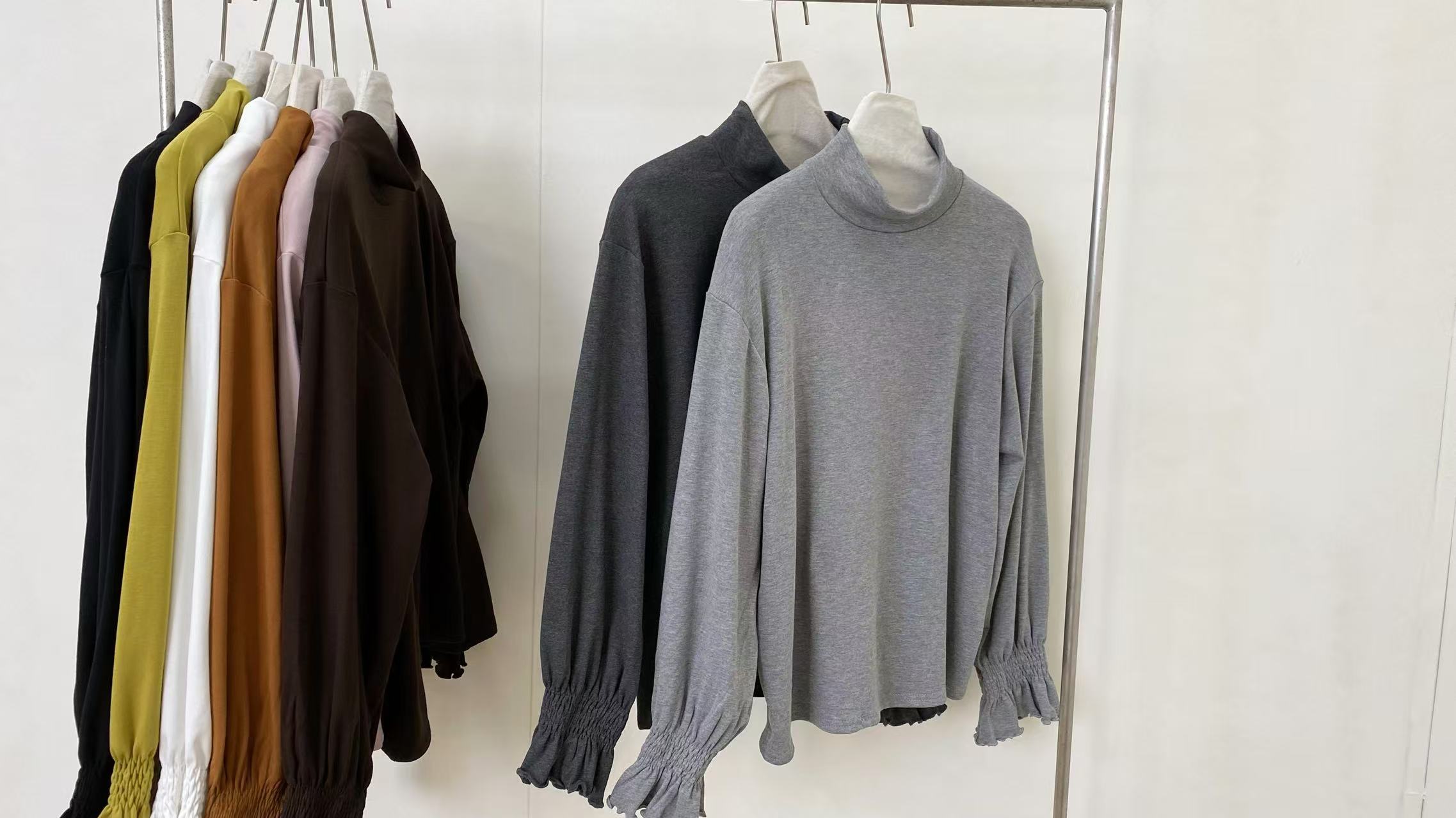 TtTt#8026 日系花苞袖口上衣-薄绒 12-31