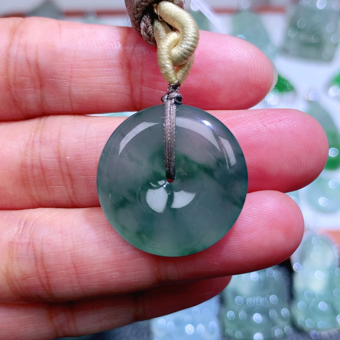 翡翠未镶嵌颈饰扣子