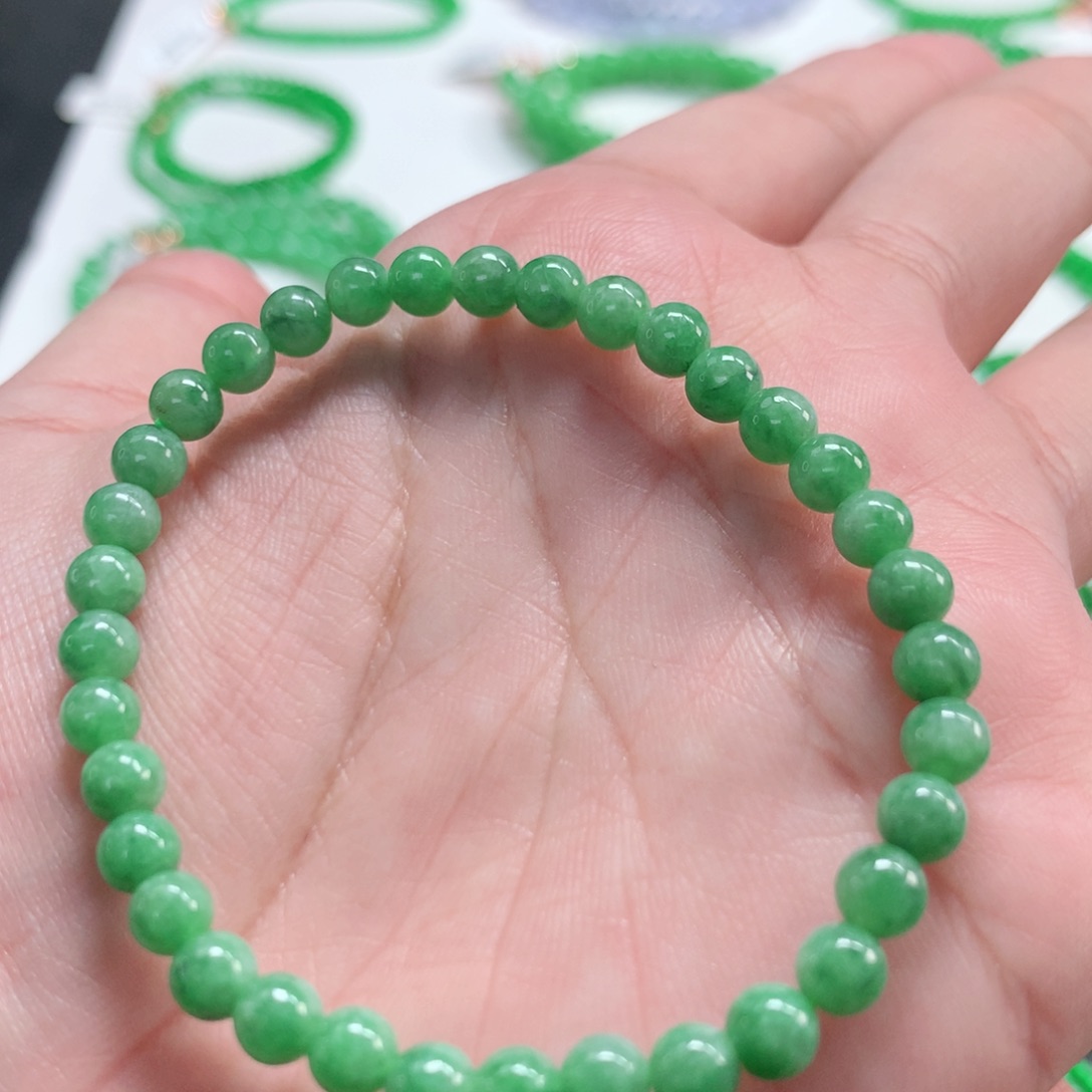 翡翠未镶嵌手链翡翠