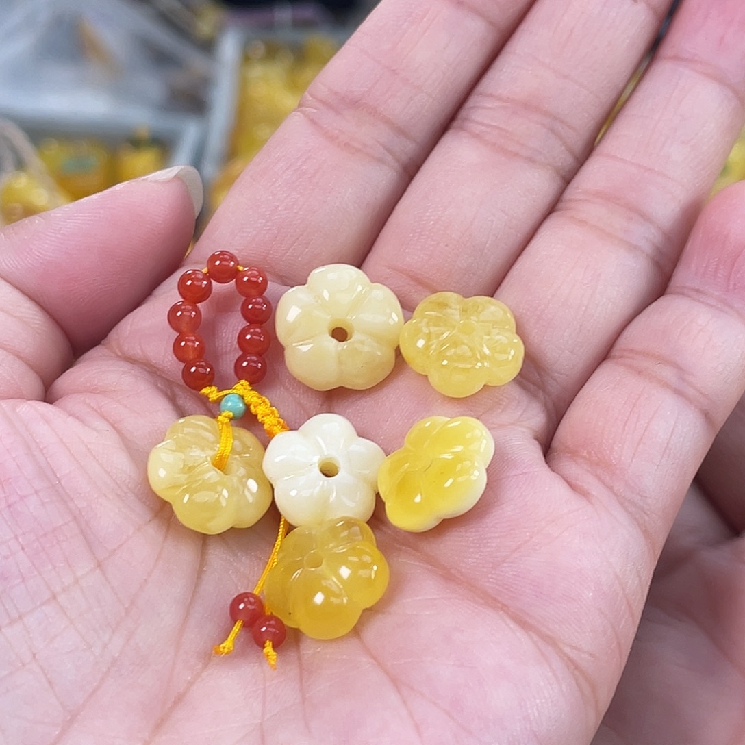 琥珀未镶嵌珠宝奇石多样性发其一h