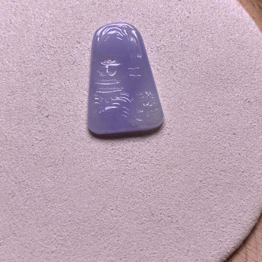 翡翠未镶嵌颈饰紫山水