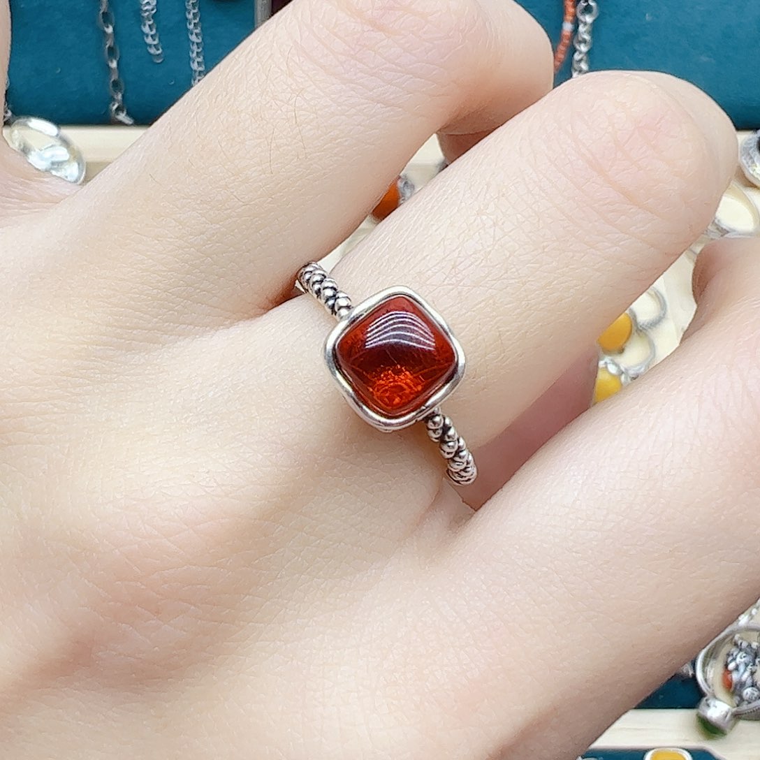 血珀戒指银S925镶嵌天然