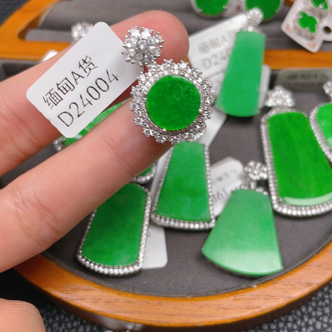 【闪购商品】翡翠吊坠(不含链)银S925镶嵌