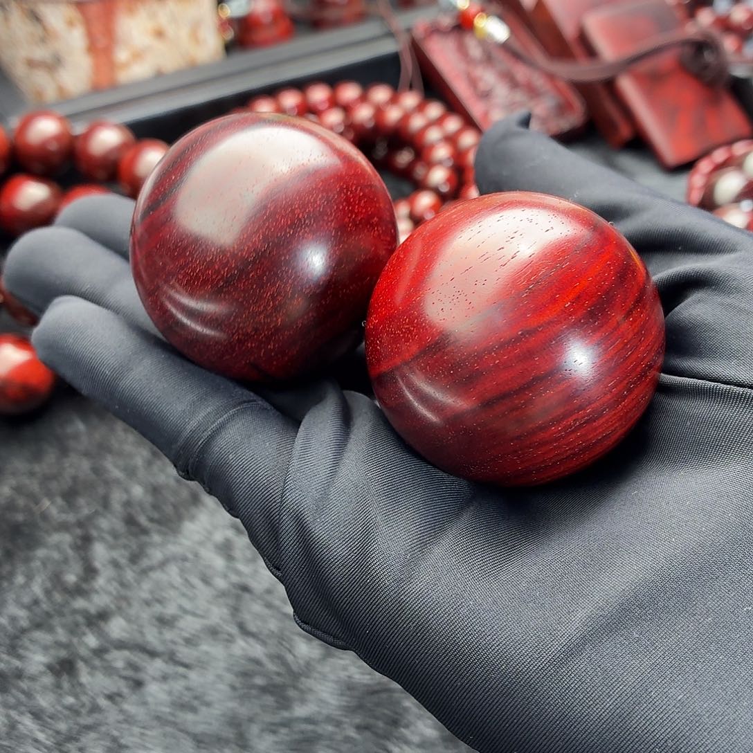 璟***皓手串/手链小叶紫檀手球