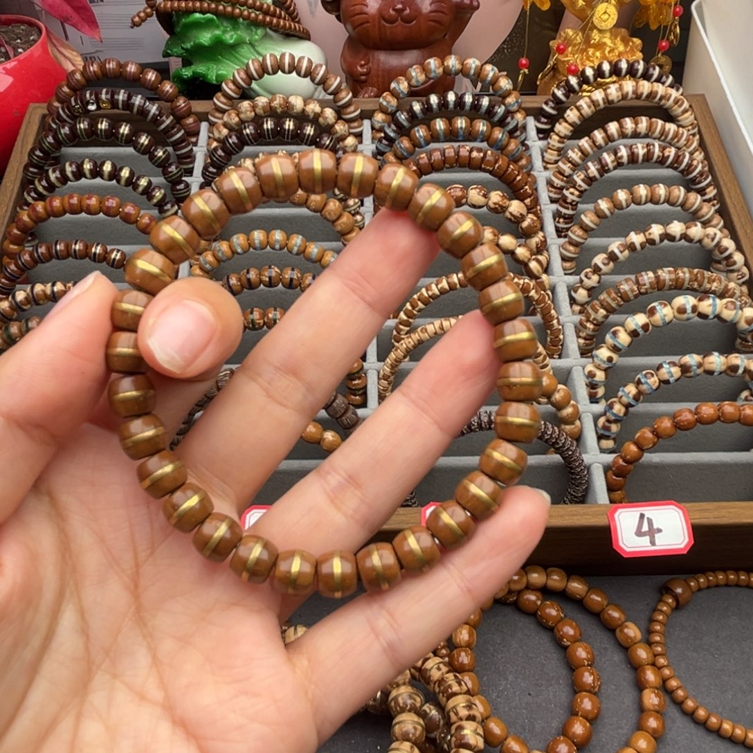 Y***哥吊坠紫金鼠紫金鼠46