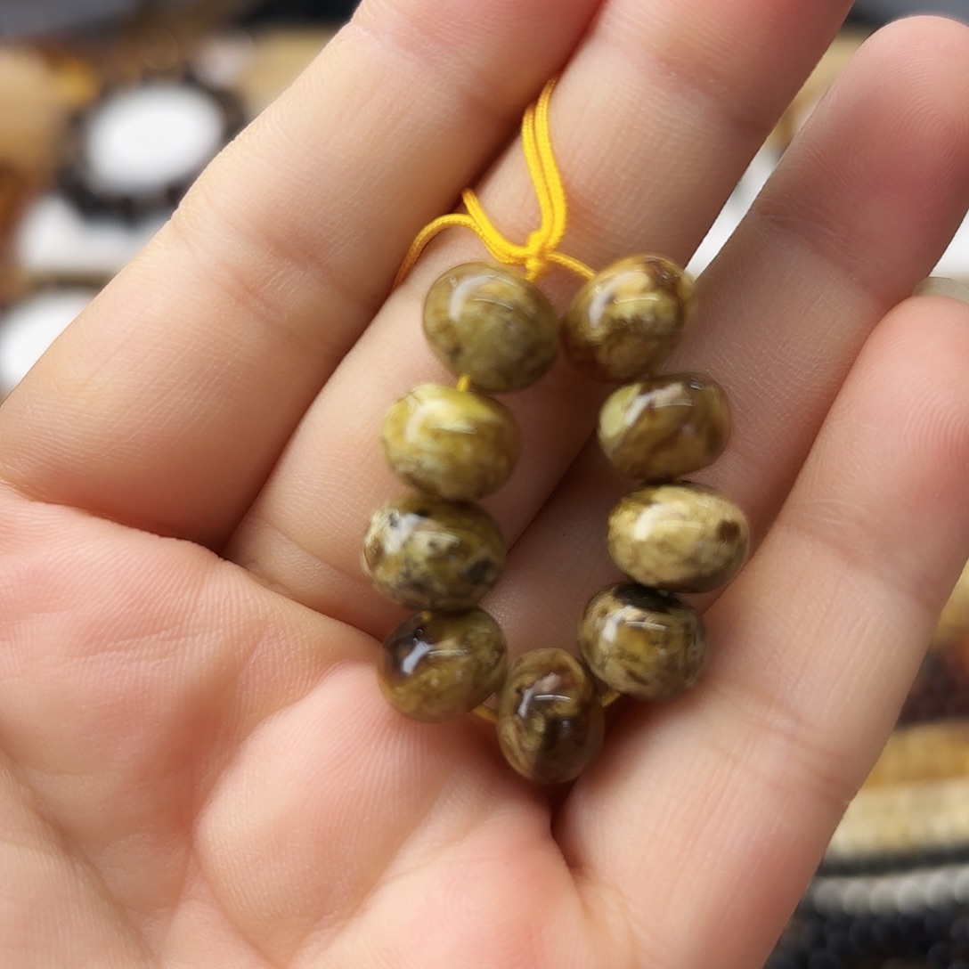 壹***光琥珀未镶嵌裸石九