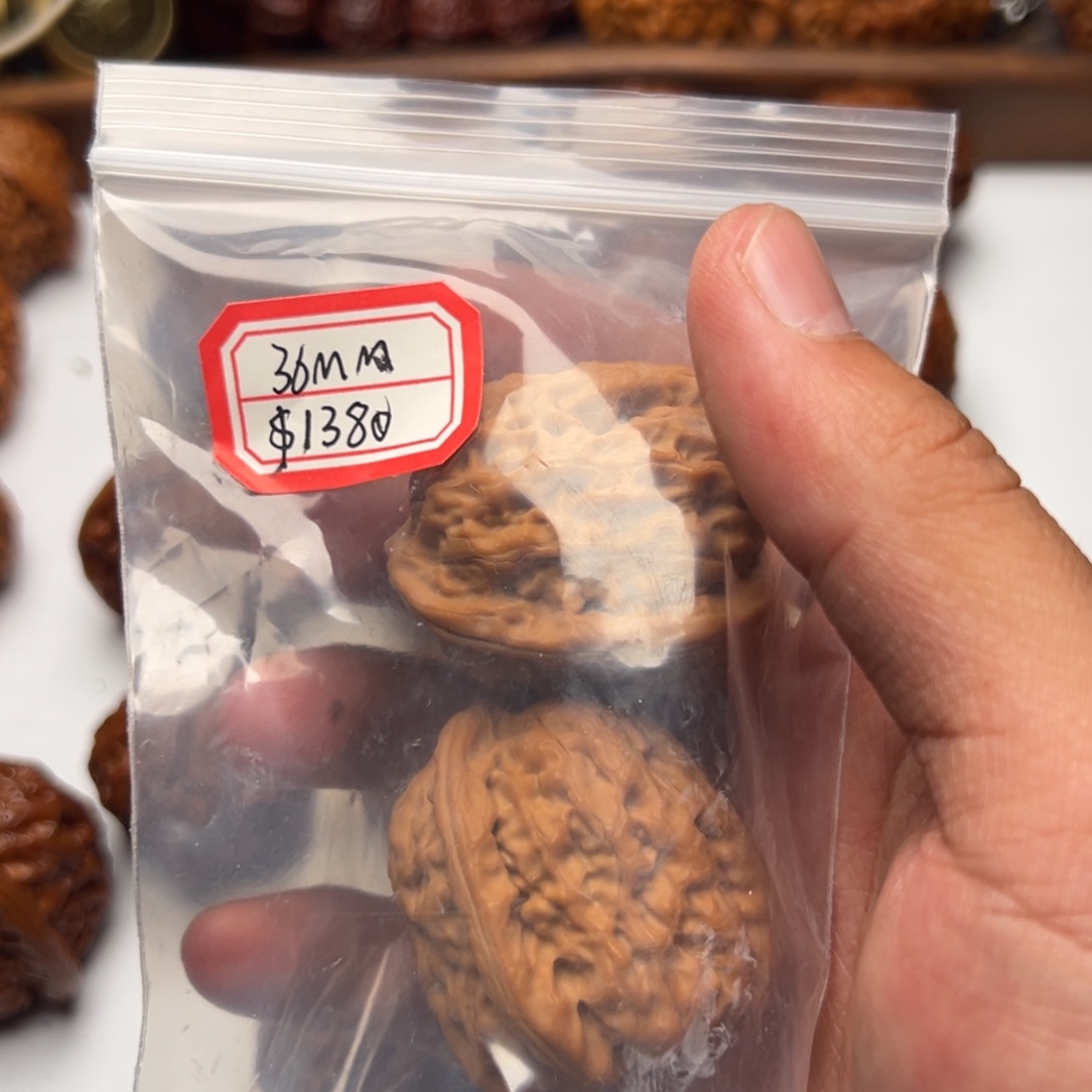 文玩核桃把件小*哥霸王