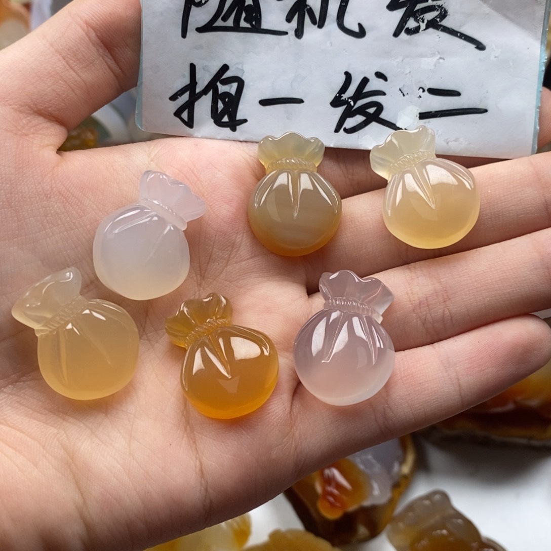 玛瑙/玉髓未镶嵌颈饰