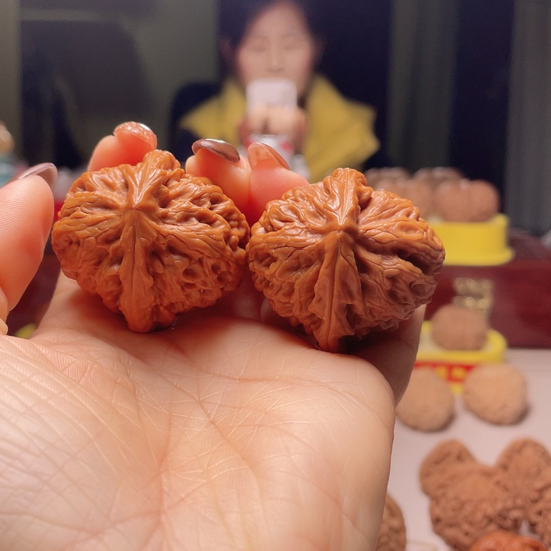 吊坠文玩核桃红锦鲤