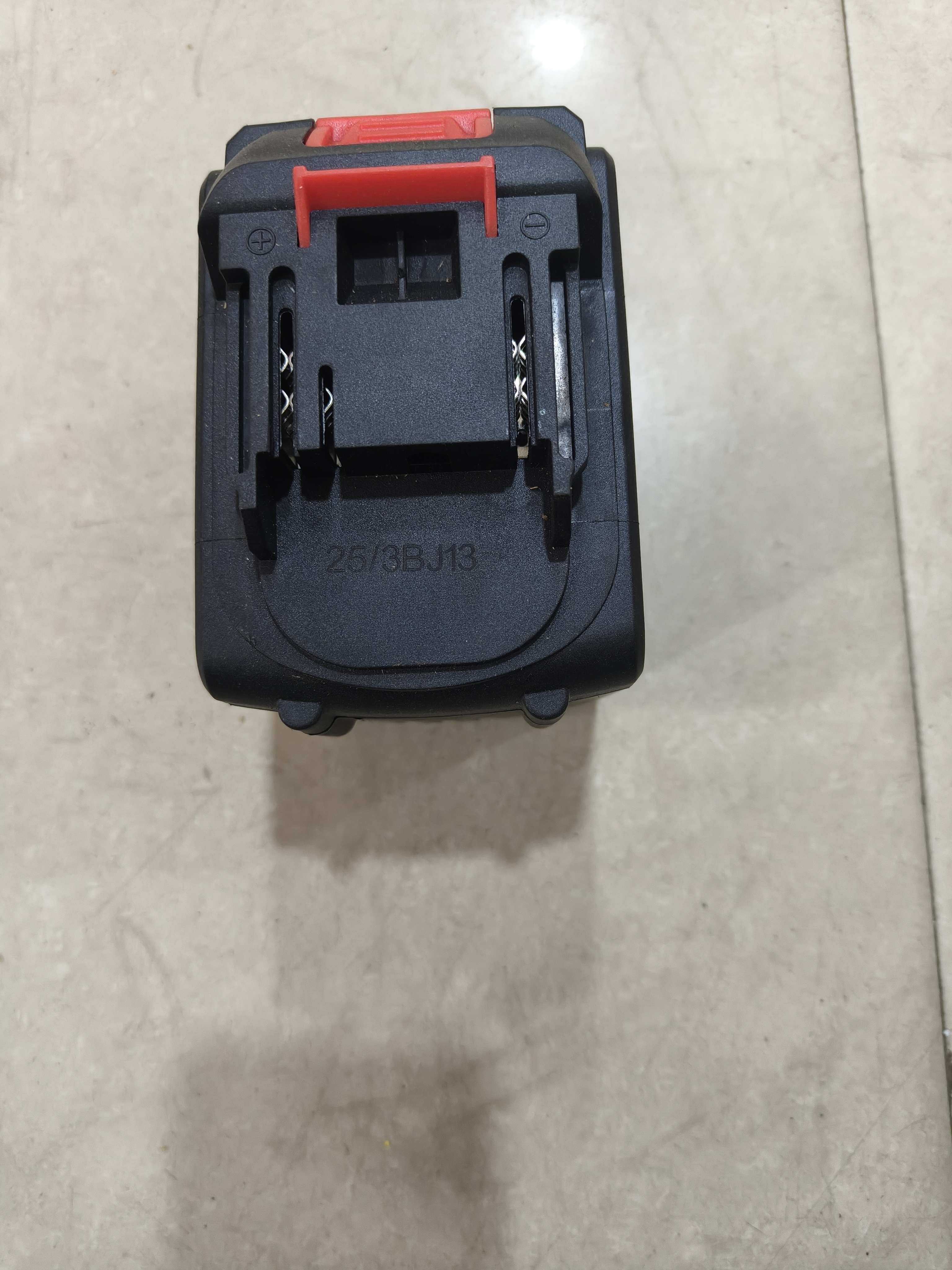 牧/田插口（大动力电池）