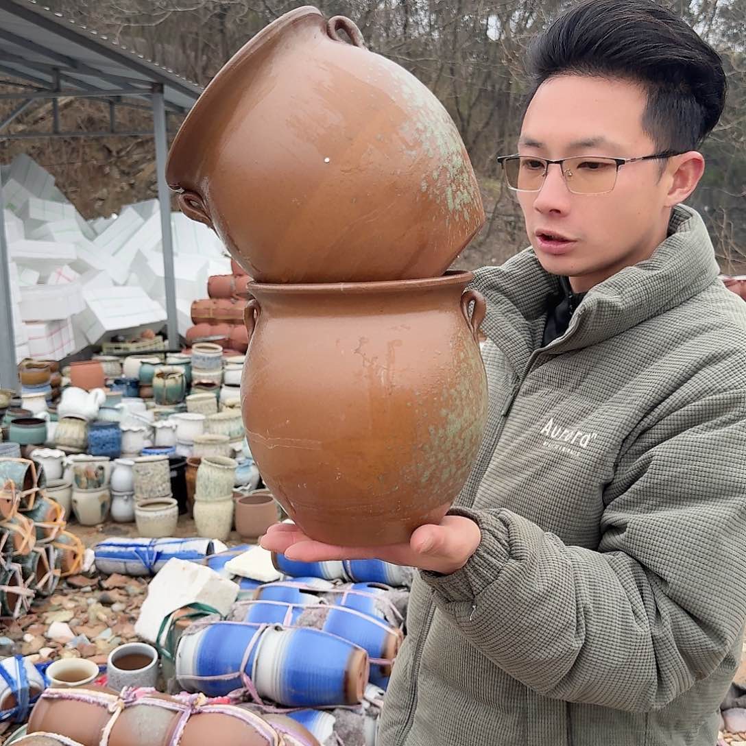 紫砂花盆口18高20（两个牛油果泡泡黄色