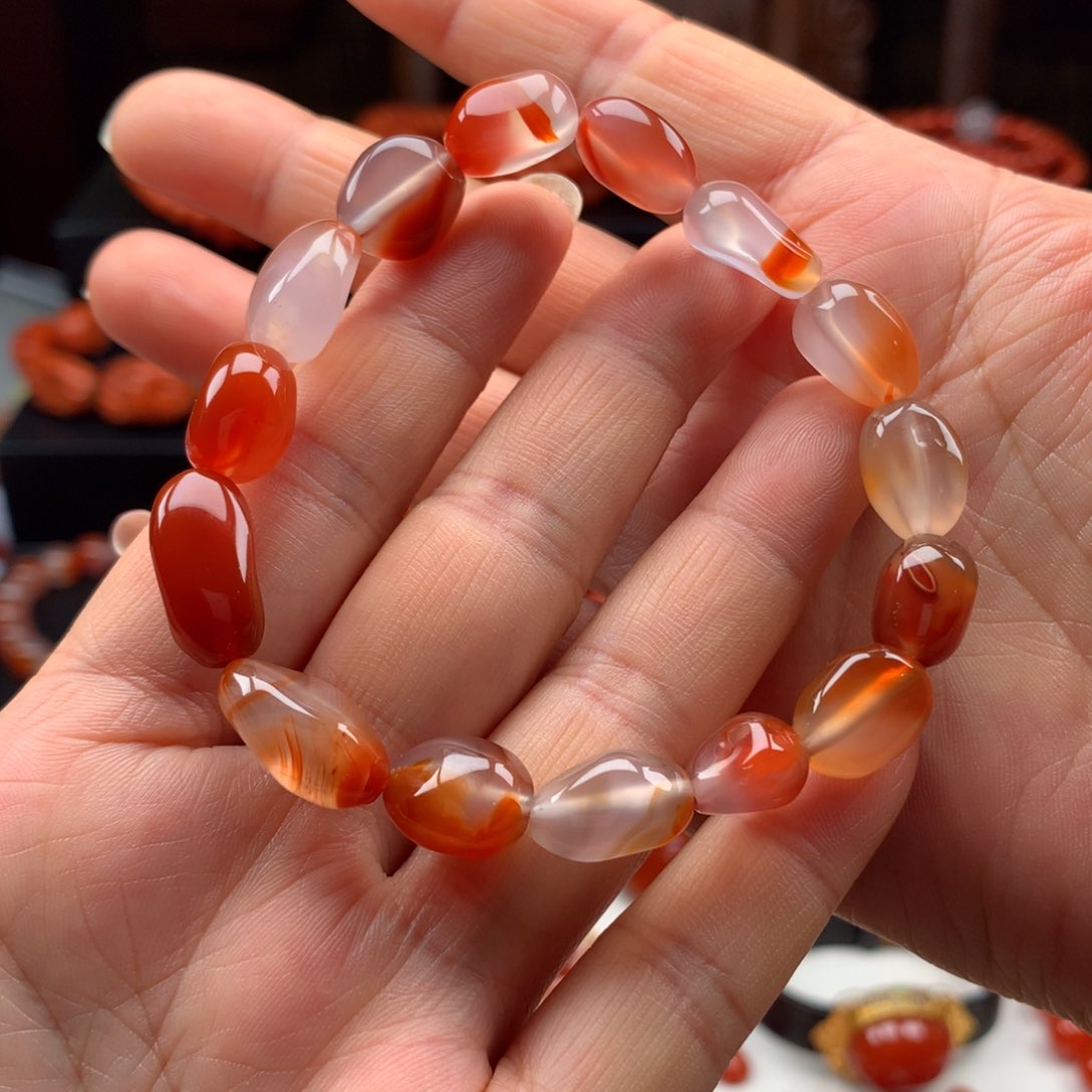 南红玛瑙手串未镶嵌秋*