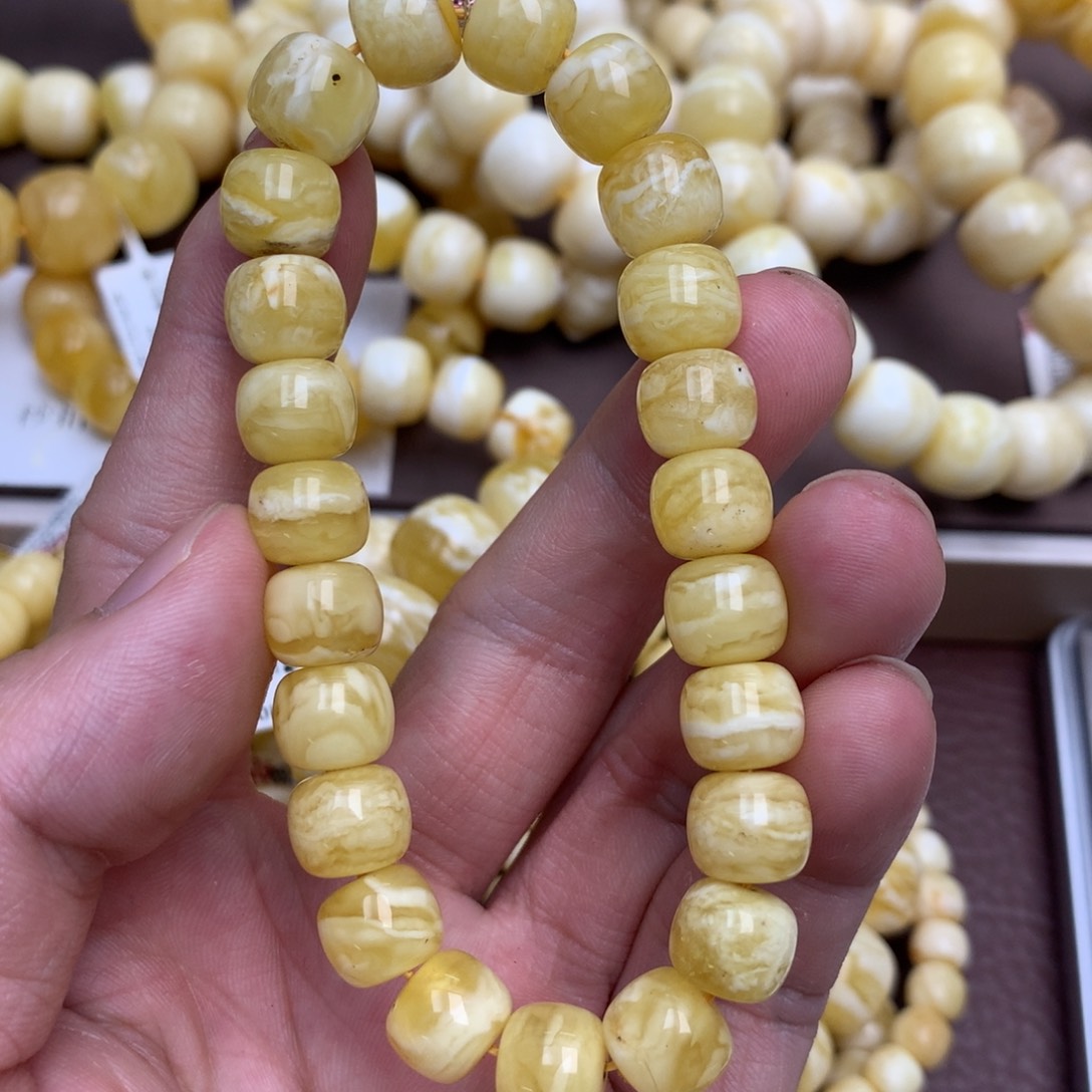 琥珀未镶嵌珠宝奇石6