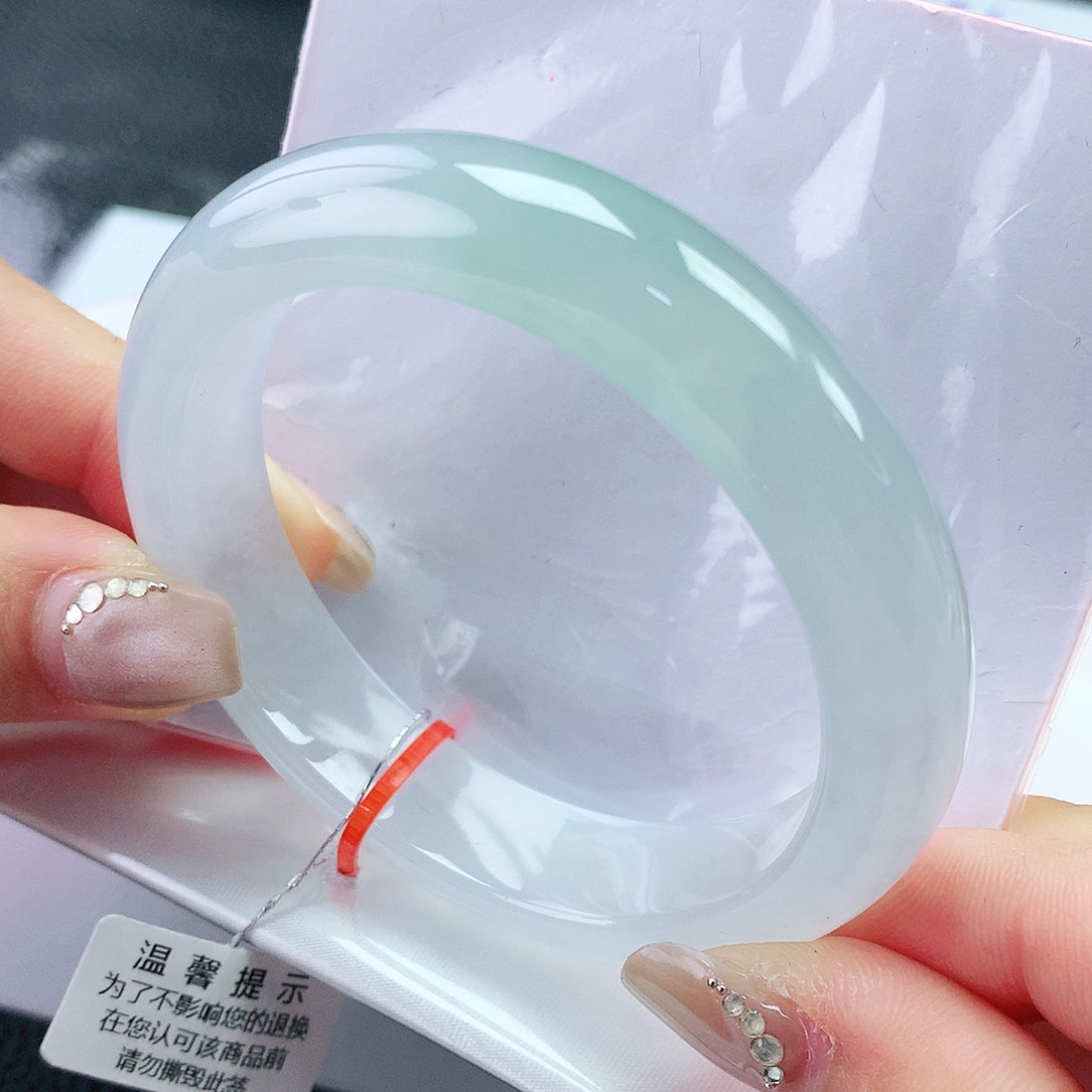翡翠未镶嵌手镯55圈