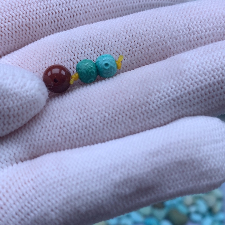 南红玛瑙未镶嵌珠宝奇石