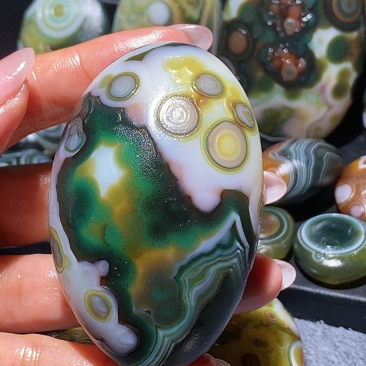 玛瑙/玉髓未镶嵌珠宝奇石88