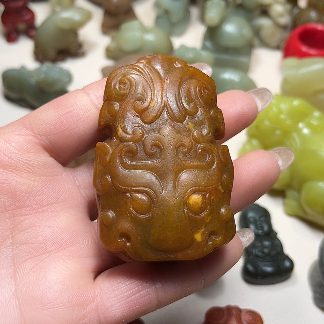 白玉菩提吊坠白玉菩提吊坠