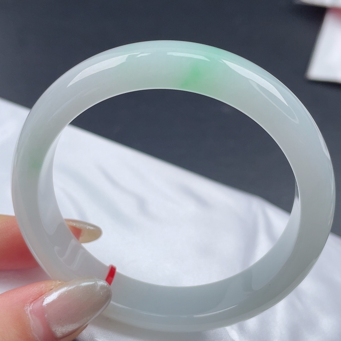 翡翠未镶嵌手镯57圈口