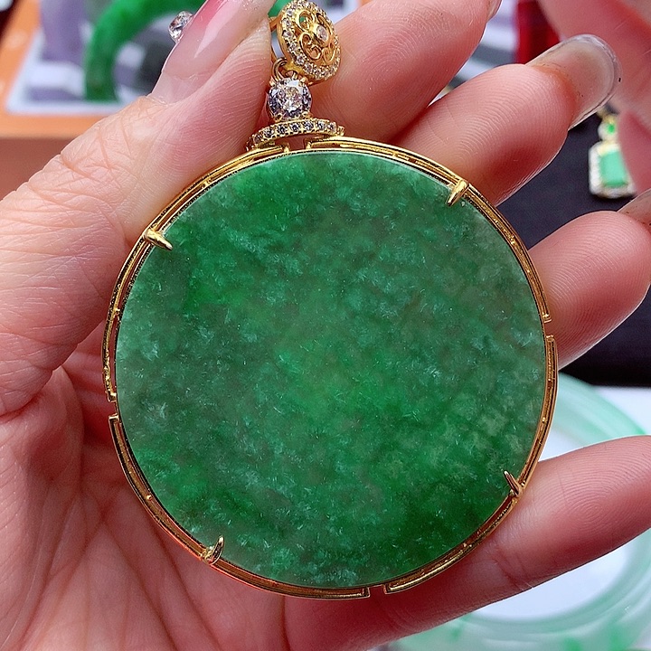 翡翠颈饰银S925镶嵌翡翠