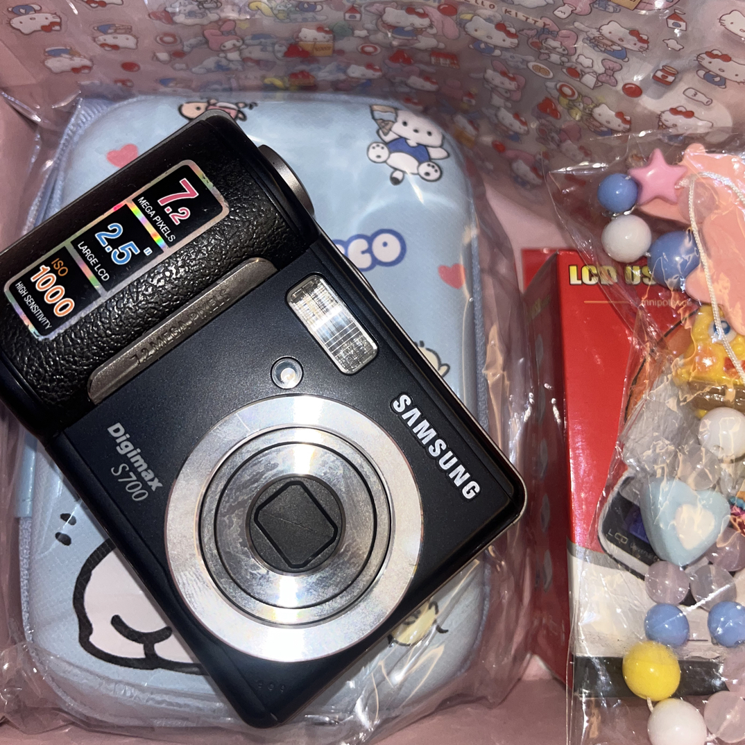 9新 Samsung/三星 S700 复古冷白氛围感