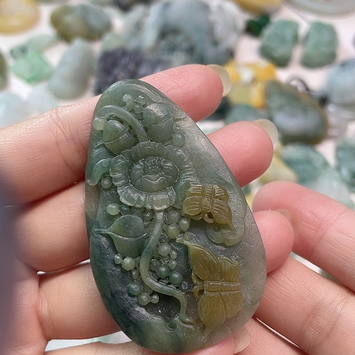 定制翡翠未镶嵌翡翠