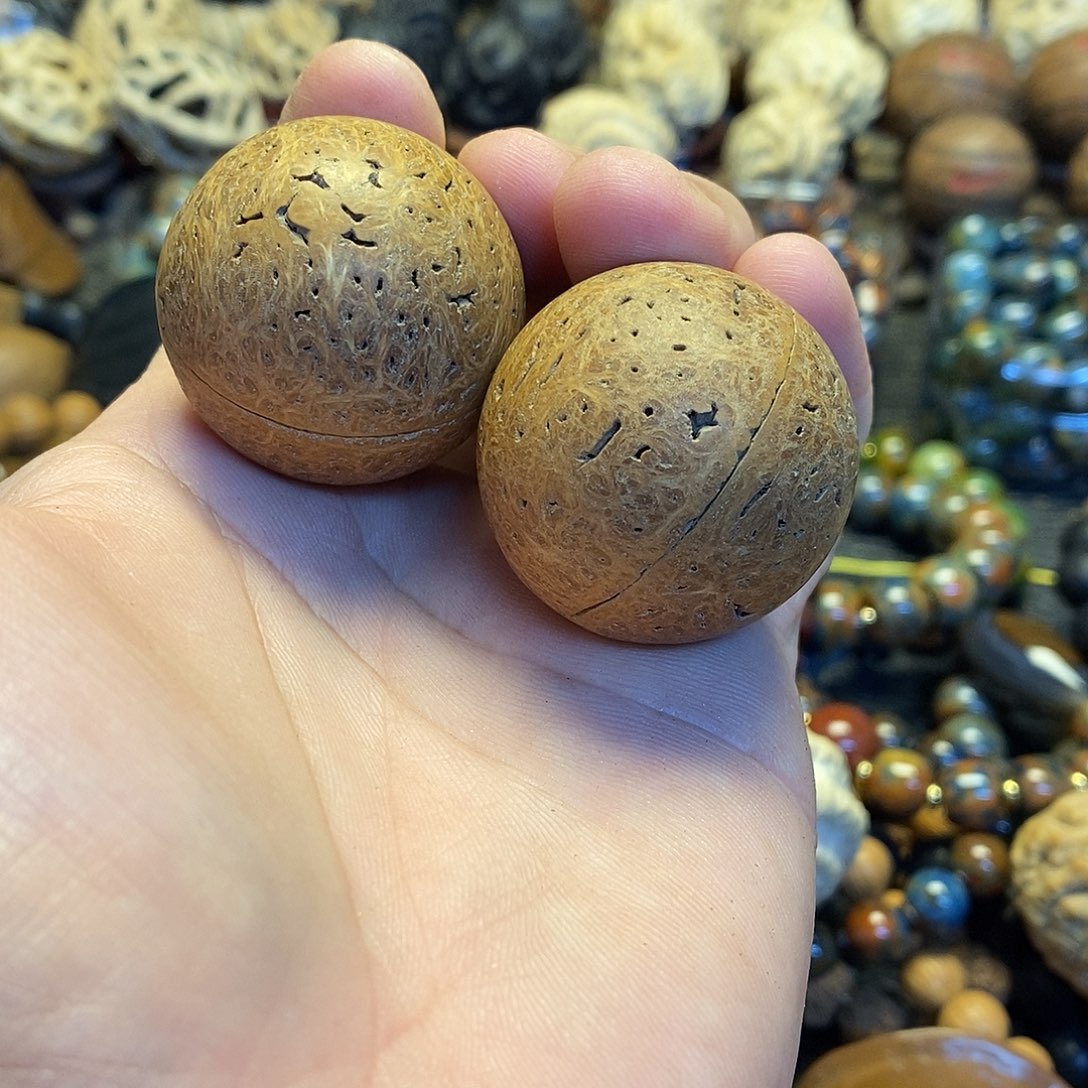 吊坠橄榄核脑纹金刚光珠