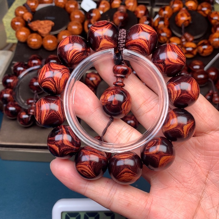 花梨木类带***顶黄花梨2.0F4