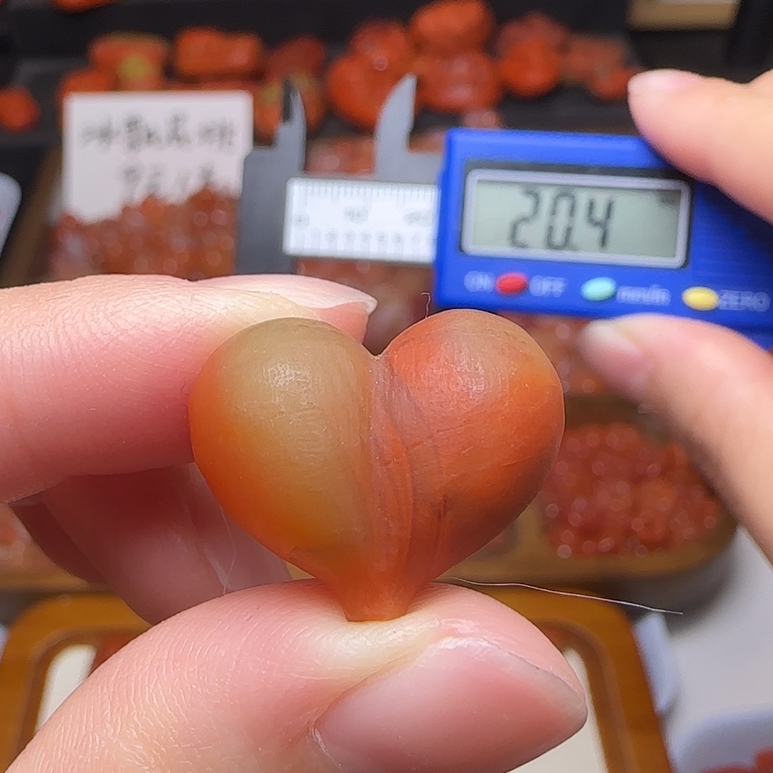 南红玛瑙未镶嵌颈饰