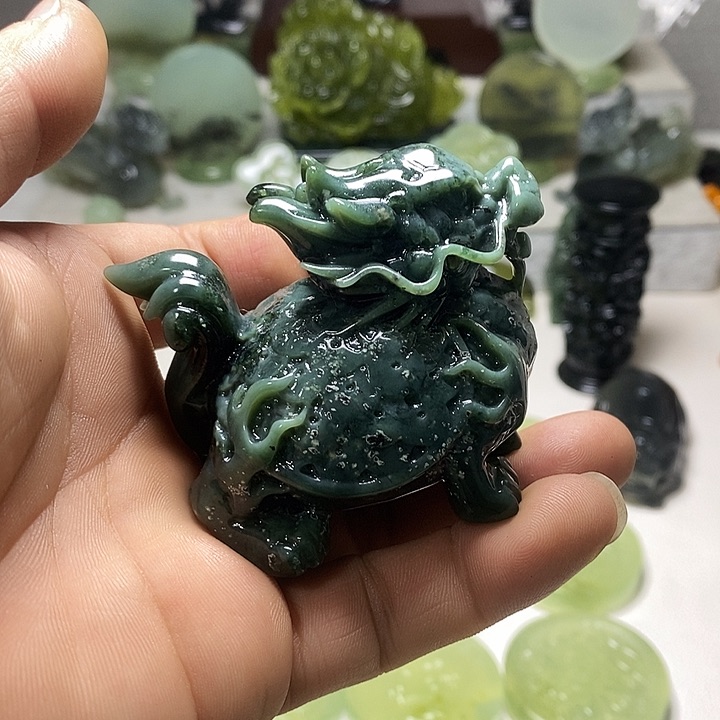 岫玉手把件未镶嵌岫玉