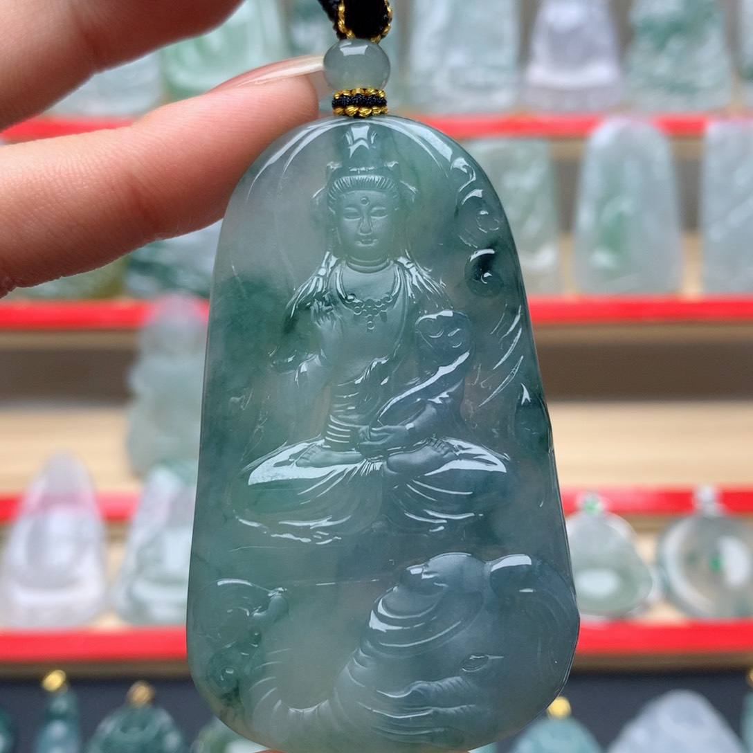 翡翠颈饰未镶嵌普贤