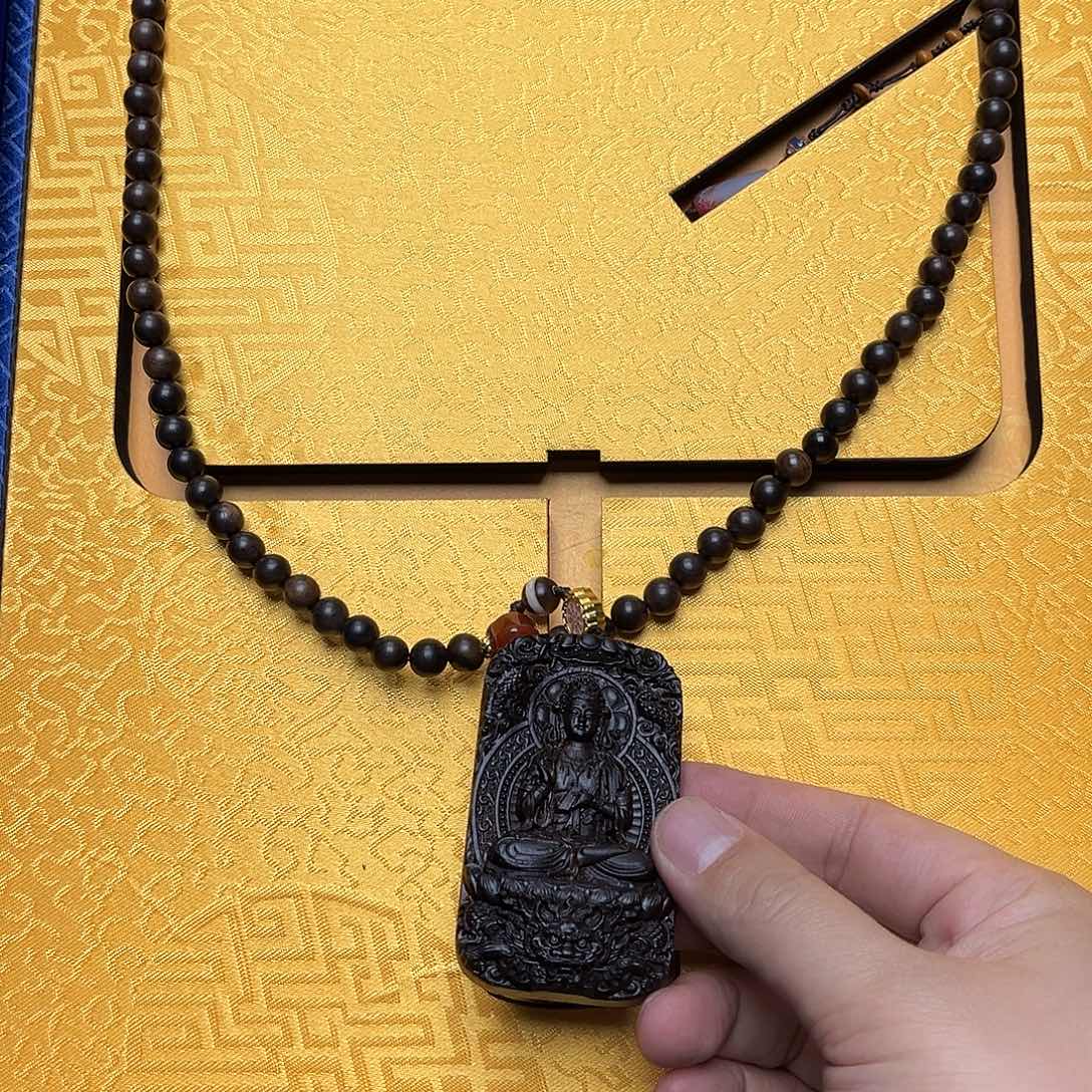 大叶紫檀（黑酸枝木类）