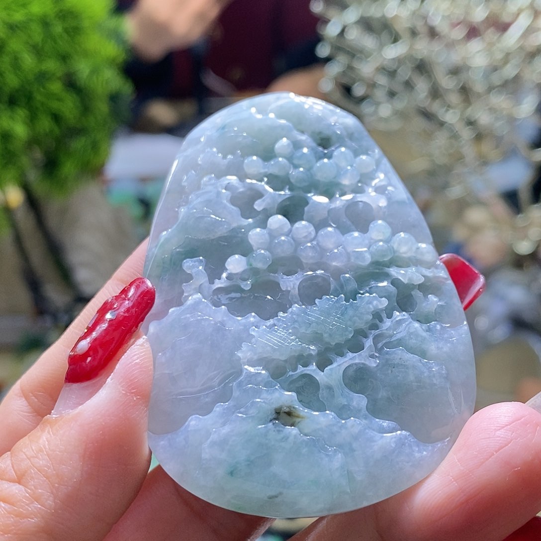 【闪购商品】翡翠颈饰未镶嵌山水