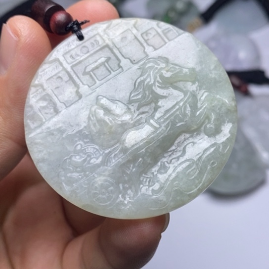 翡翠未镶嵌颈饰翡翠