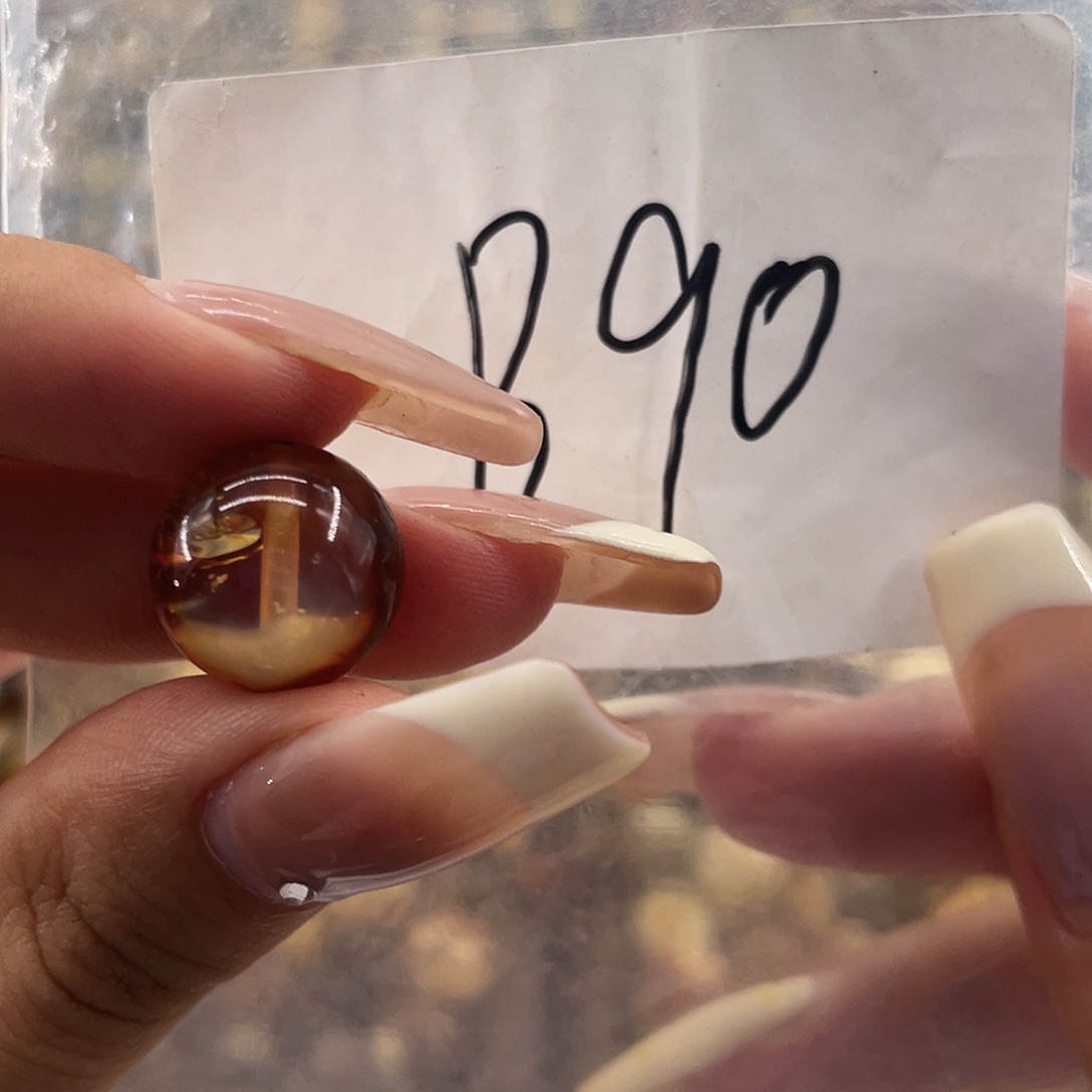 琥珀未镶嵌裸石13.8福利