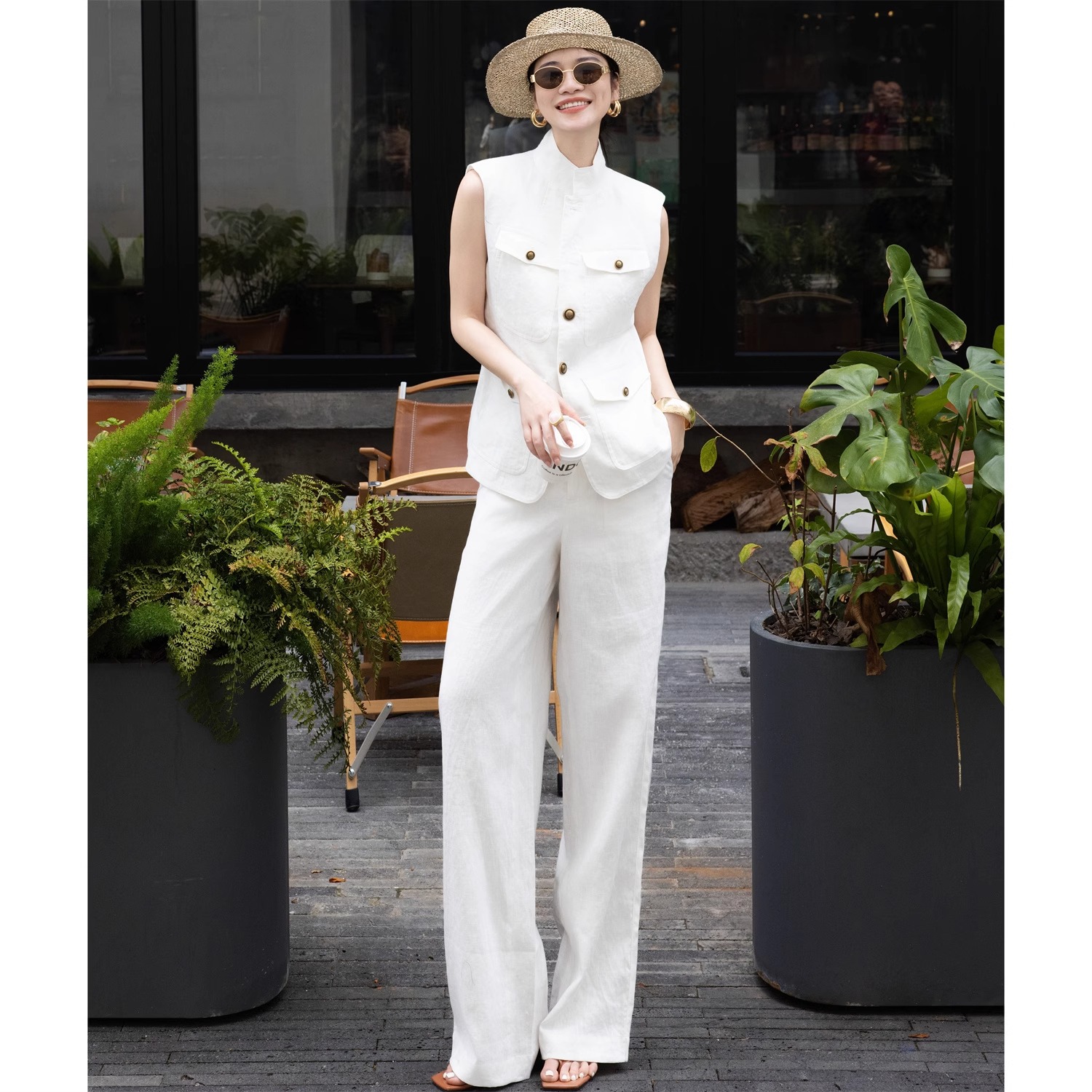 老钱风时尚套装女2025夏季设计感时髦洋气无袖修身上衣长裤两件套